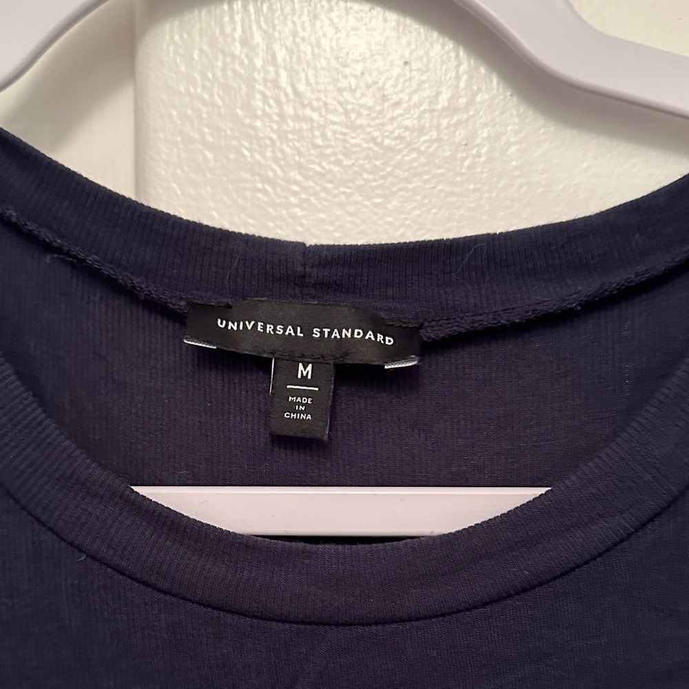 LIKE NEW Universal Standard Navy Blue Ribbed Short Sleeve Tshirt Top - Picture 3 of 5